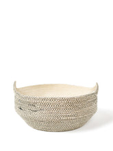 Заредете изображение във визуализатора на галерията – Amari Fruit Bowl - Black