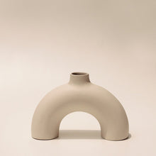 Load image into Gallery viewer, Half Polo Vase