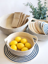 Заредете изображение във визуализатора на галерията – Kata Spiral Placemat - Blue (Set of 4)