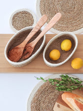 Заредете изображение във визуализатора на галерията – Savar Oval Bowl (Set of 3)