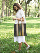 Заредете изображение във визуализатора на галерията – Dora Jute Tote Bag - Multi Navy