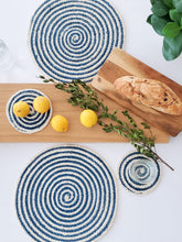 Заредете изображение във визуализатора на галерията – Kata Spiral Placemat - Blue (Set of 4)