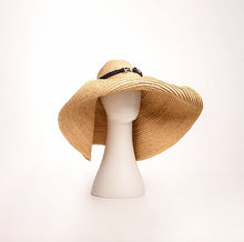 Заредете изображение във визуализатора на галерията – Sonder and Holliday The Grand Belmont