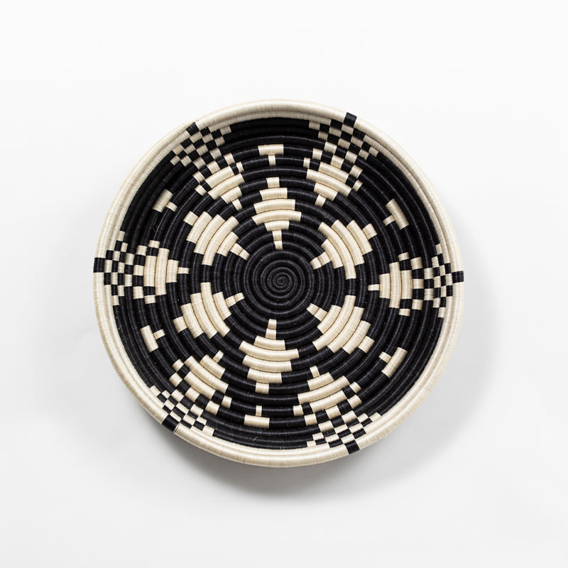 Boutique Kaleidoscope Woven Bowl | Black & White | S/M/L | Azizi Life | KORISSA