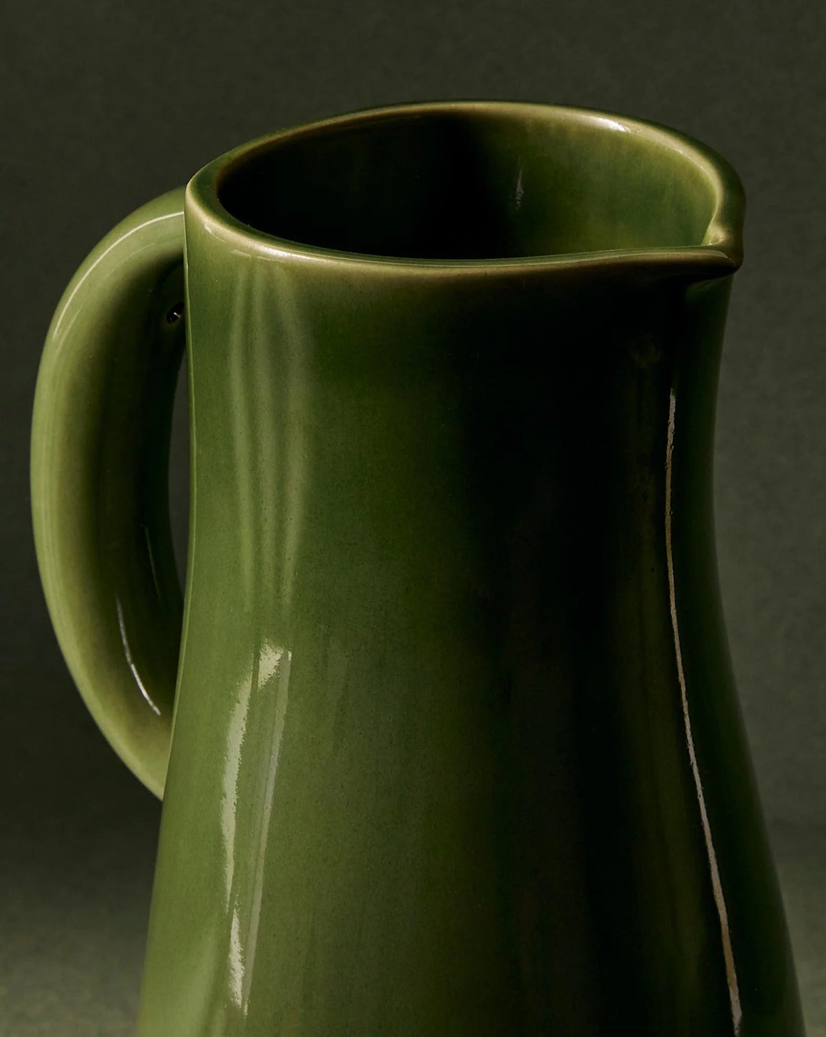 Dadasi Stoneware Jug | Olive Green Glaze | 50 oz | Handmade | Gharyan