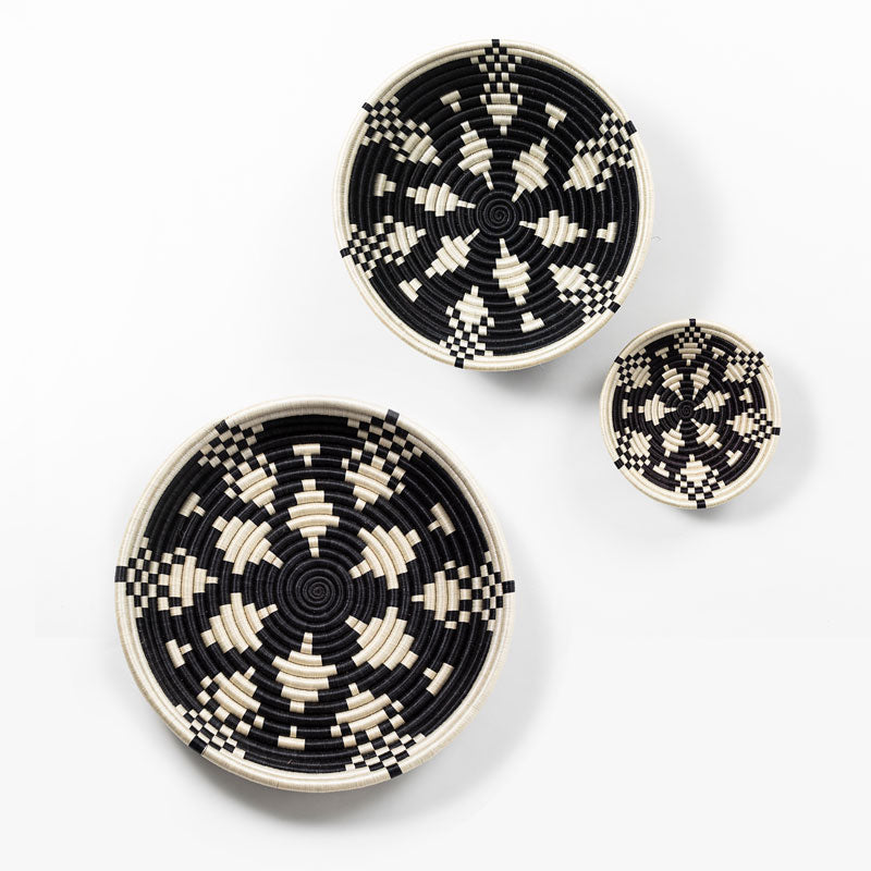 Boutique Kaleidoscope Woven Bowl | Black & White | S/M/L | Azizi Life | KORISSA