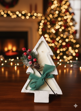 Заредете изображение във визуализатора на галерията – Christmas Tree Candle | Wood Bowl
