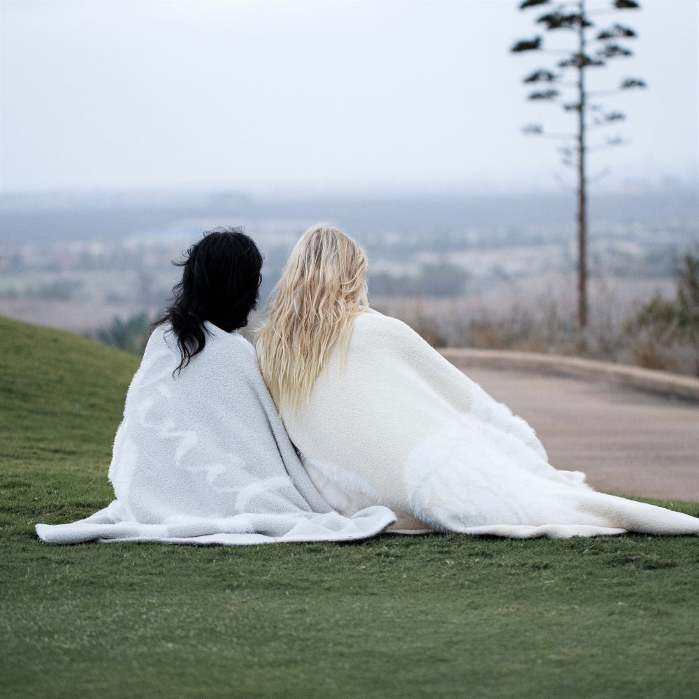 Infinite Love Throw Blanket | BIG LOViE | 48" × 72"