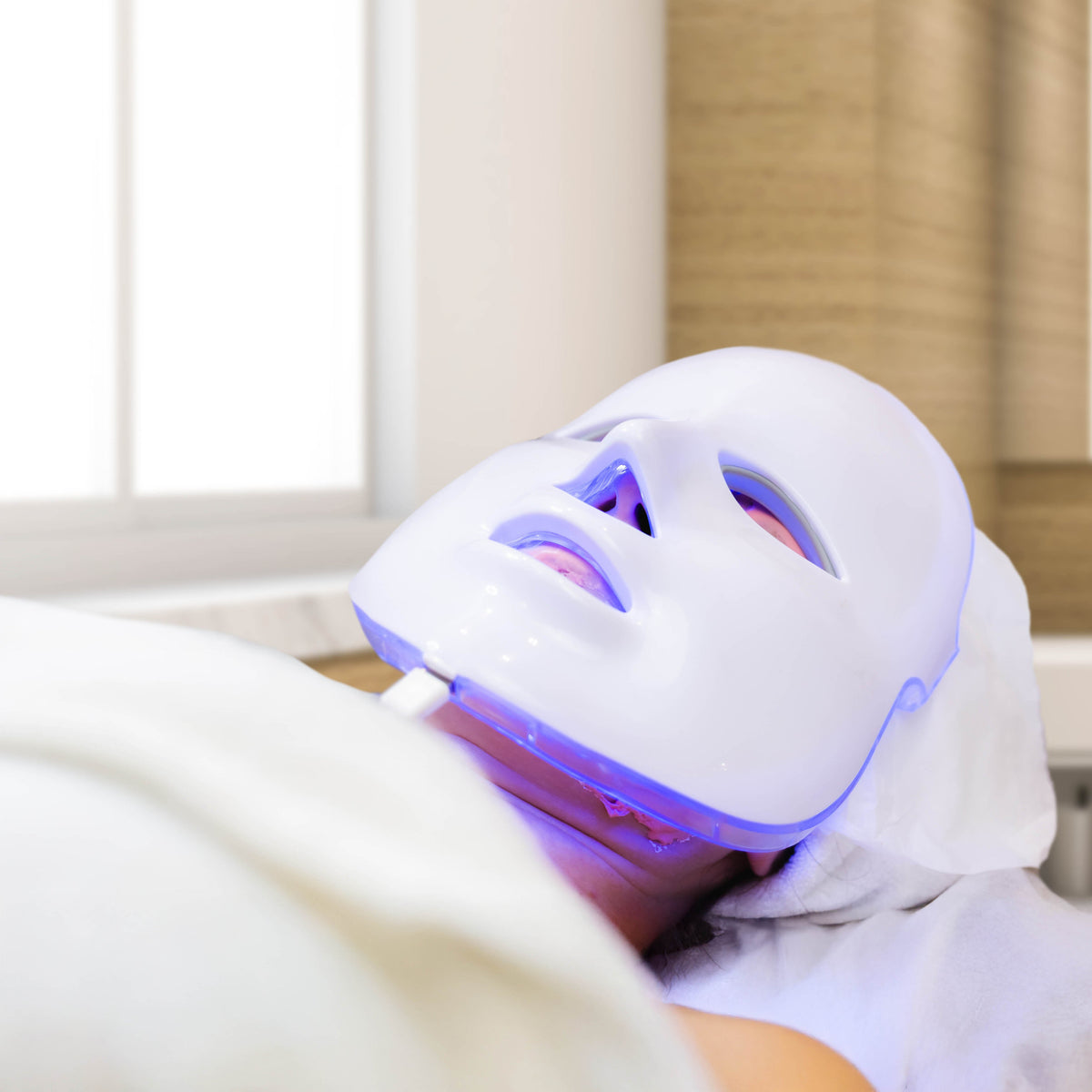7-in-1 LED Light Therapy Face Mask | 7 Color Modes | Pursonic