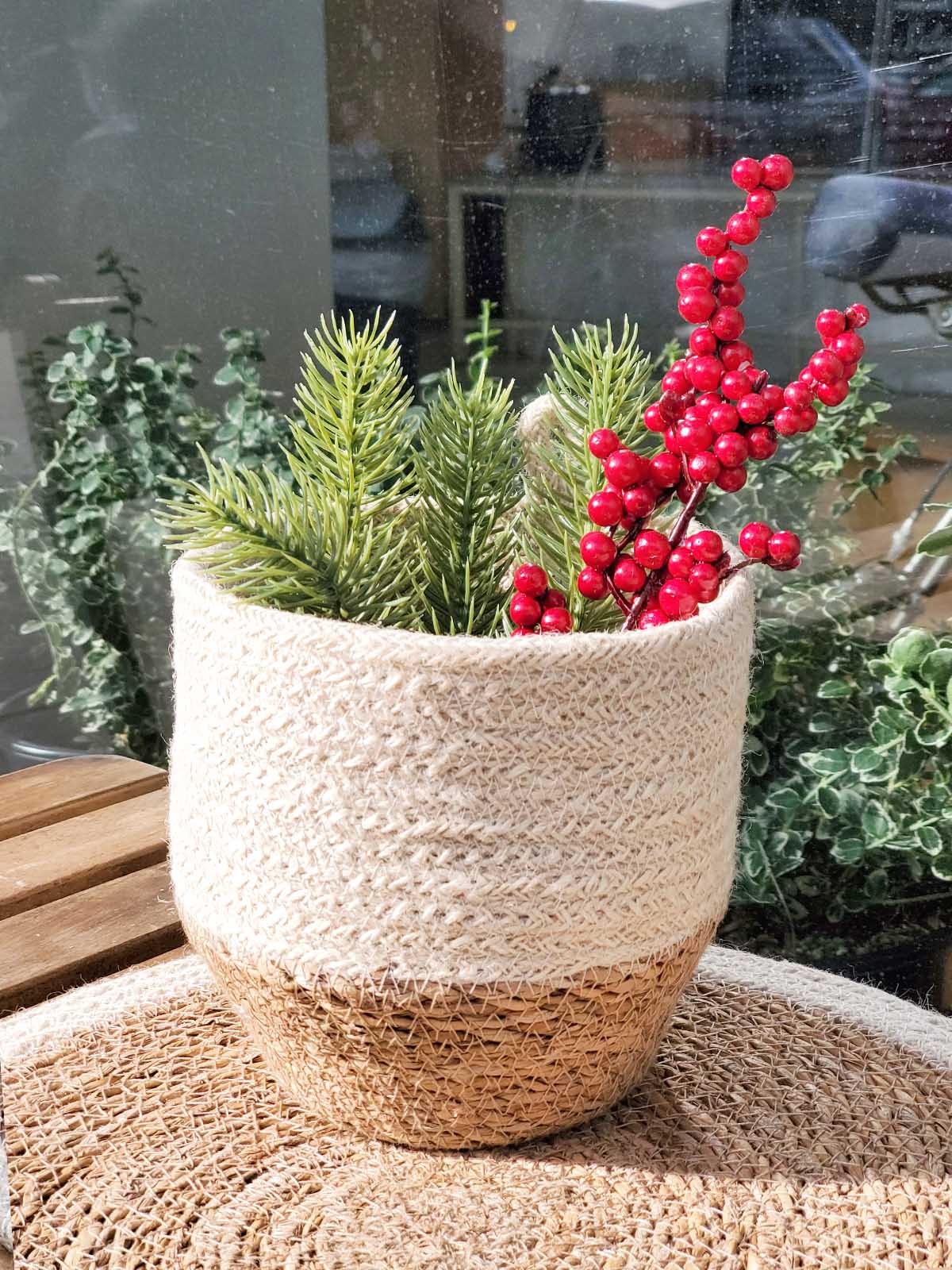 Amari Loop Basket - Natural | Handwoven Jute Plant & Vase Holder