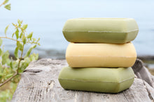 Заредете изображение във визуализатора на галерията – 3 Pack 100% NATURAL OLIVE OIL SOAP WITH SHEA BUTTER &amp; OATMEAL
