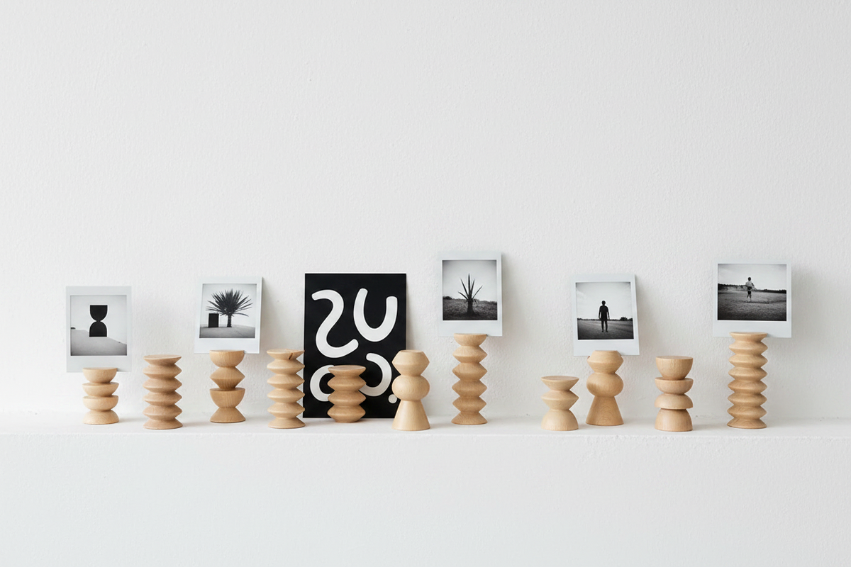 Totem Family | 10-Piece Picture & Postcard Stand Set | Turned Wood | 5mm Paper