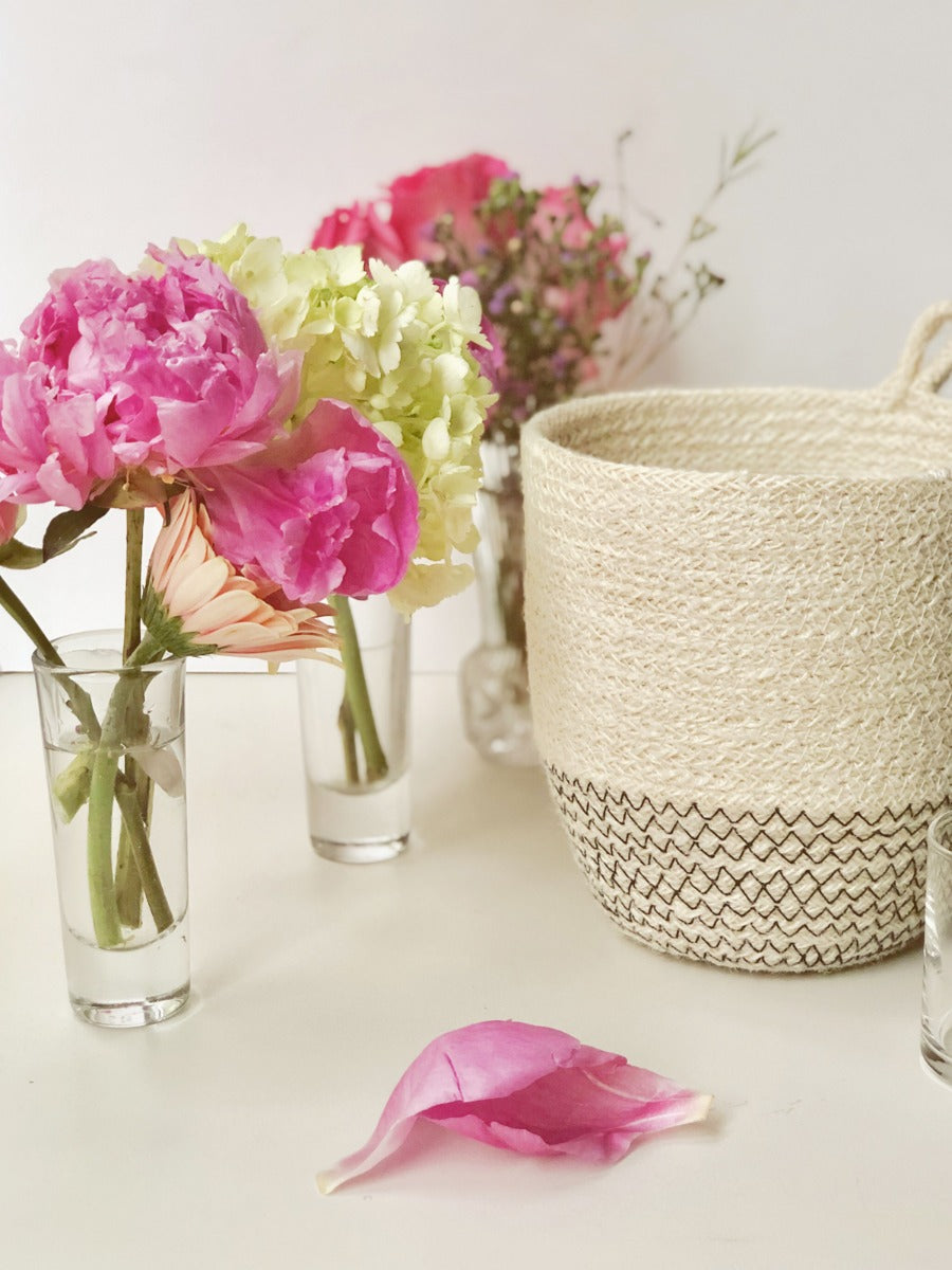 Amari Loop Basket - Black | Handwoven Jute Plant & Vase Holder